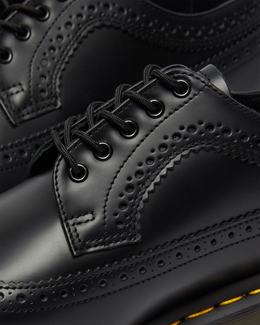 Dr martens black store brogues